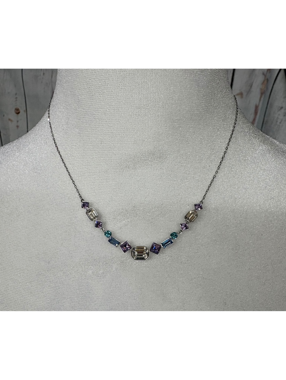 Swarovski Gema Mixed Crystals Rhodium-Plated Adjustable Necklace Retired EUC